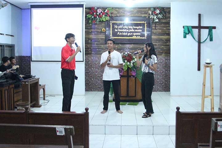 gallery kegiatan, Ibadah Valentine 2025, Komisi Pemuda & Remaja, gereja kristen jawa, gkj, gkj baki, gereja kristen jawa baki, baki, sukoharjo, gkj klasis sukoharjo, klasis sukoharjo, klasis, sinode gkj, sinode 
